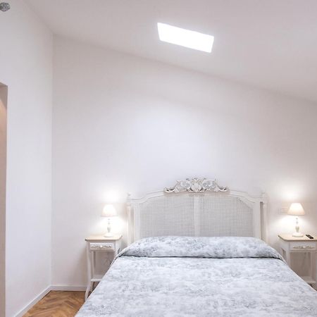 Althea Apartment Viareggio Bagian luar foto